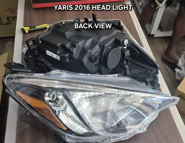 Toyota Yaris 2016 Headlight · Photo 1