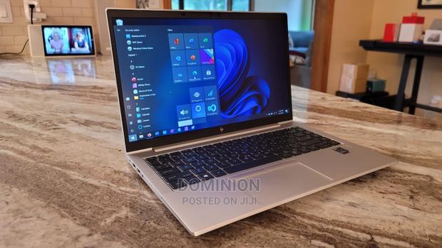 New Laptop HP EliteBook 840 G8 16GB Intel Core i7 SSD 512GB · Photo 1