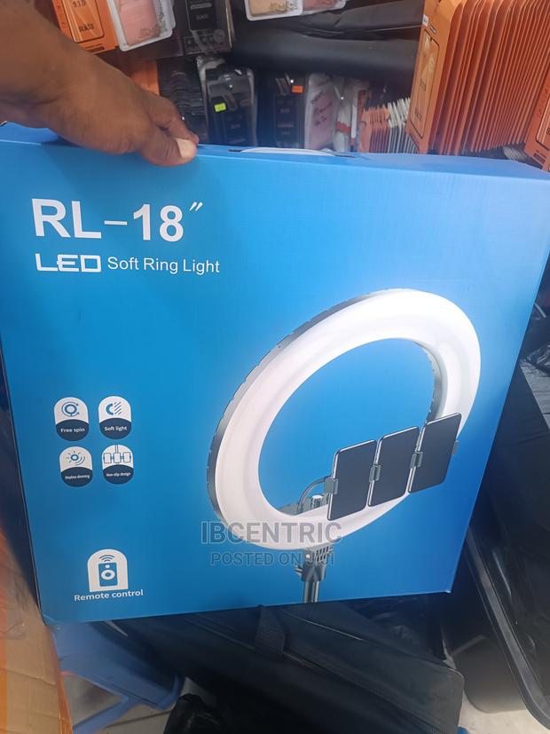 18 Inches Ring Light · Photo 2