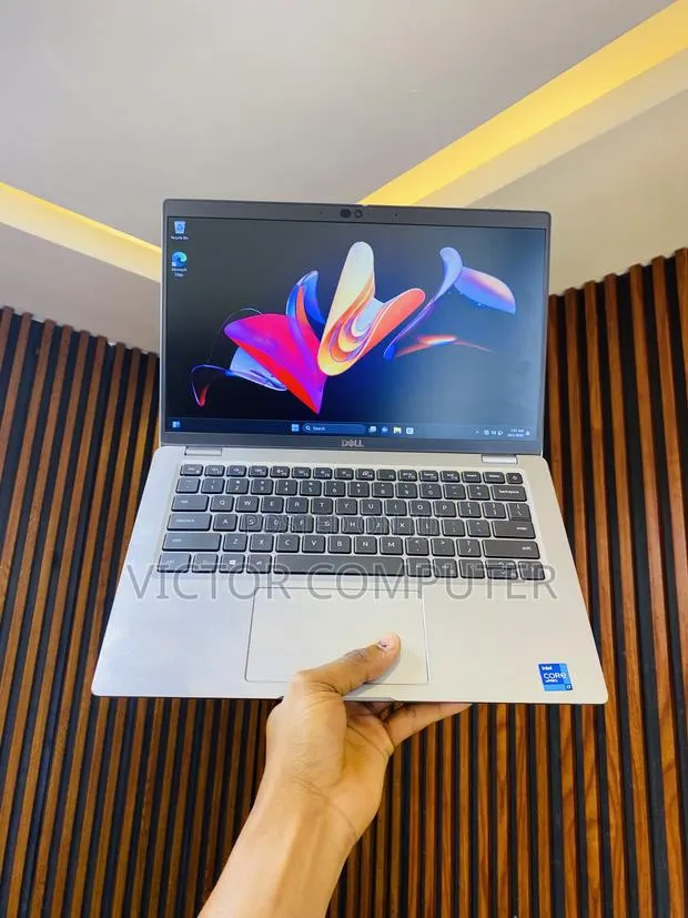 Laptop Dell Latitude 5420 16GB Intel Core i7 SSD 512GB · Photo 1