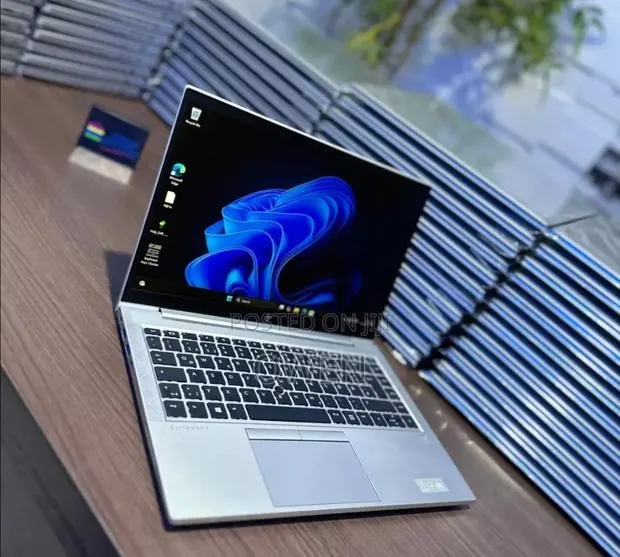 Laptop HP EliteBook 840 G8 16GB Intel Core i5 SSD 256GB · Photo 1