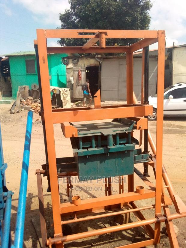 Block Making Machines Fabrication · Photo 1