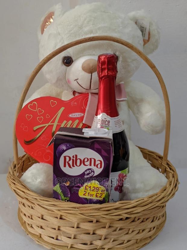 Birthday Hamper for Her · Photo 4