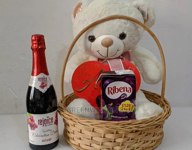 Birthday Hamper for Her · Photo 1