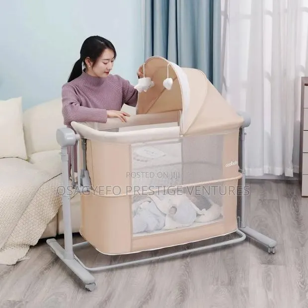 5-in-1 Multi-Functional Bedside Bassinet · Photo 3