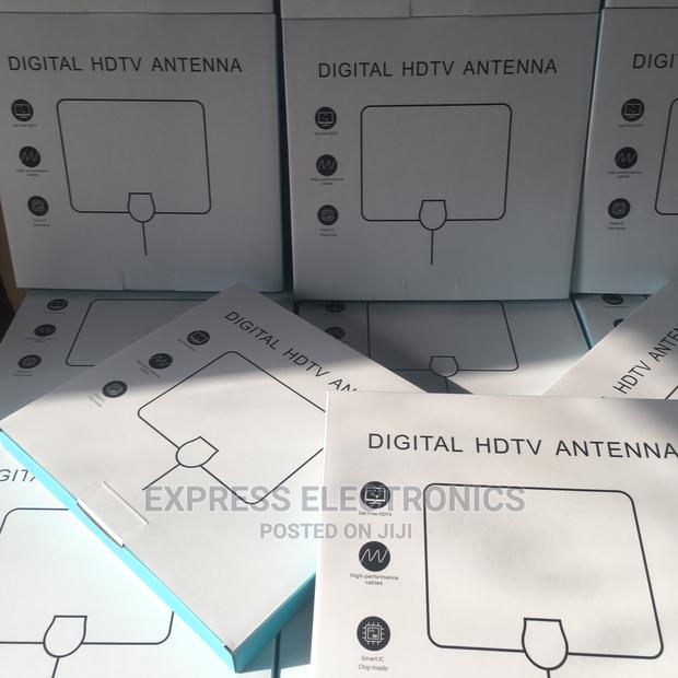 High Quality HDTV Indoor Antenna · Photo 1