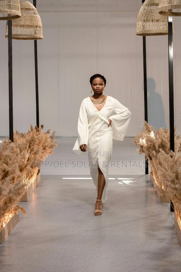 Beauty and Fashion Photo Shoot · Photo 3