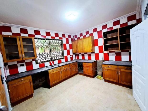 5bdrm House in Hfc Estate, Spintex for rent · Photo 3