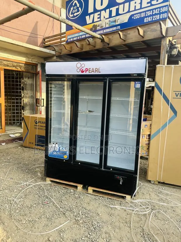 Authentic Sleek Display Fridge Three Doors Pearl · Photo 1