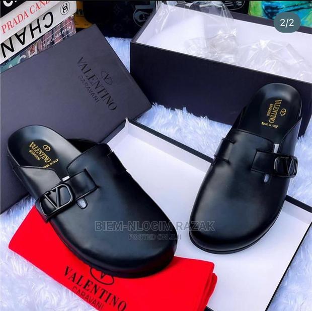 Super Quality Valentino Halfshoes Available in The · Photo 3