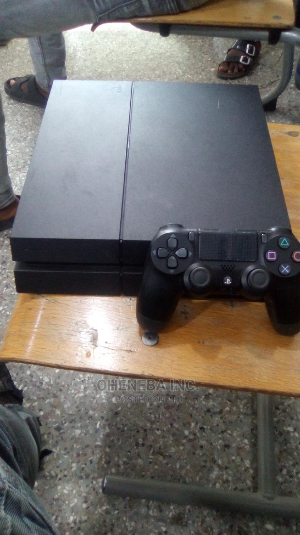 Ps4 Jailbreak FC27 + More Games + 2 Controllers · Photo 4