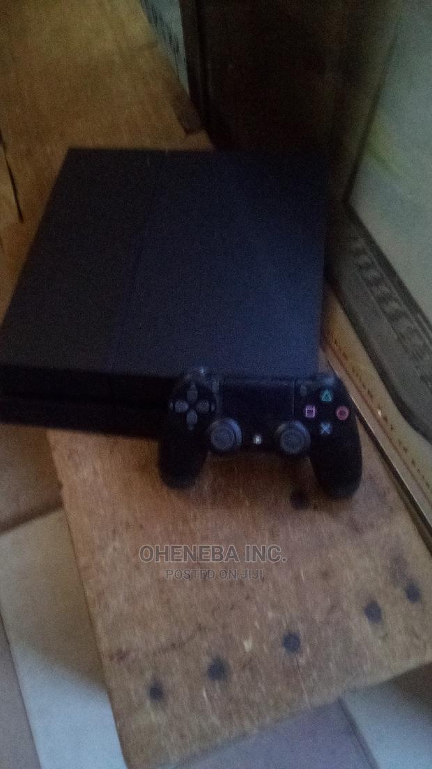 Ps4 Jailbreak FC27 + More Games + 2 Controllers · Photo 3