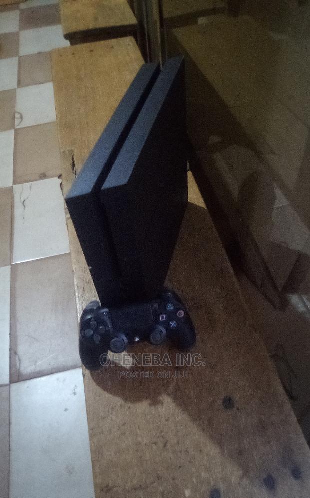 Ps4 Jailbreak FC27 + More Games + 2 Controllers