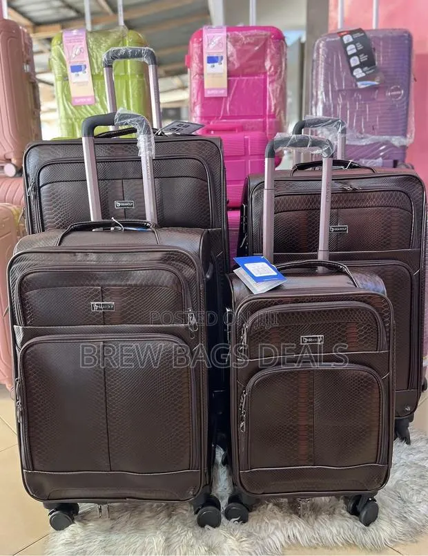 Quality 4set Snake Design Pure Leather Traveling Bag. · Photo 1