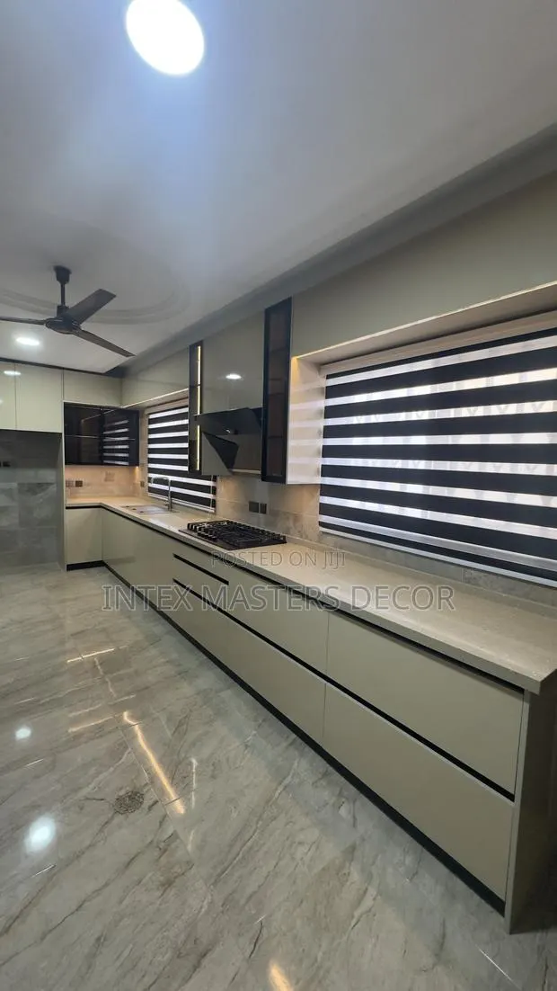 Black Kitchen Blinds · Photo 1