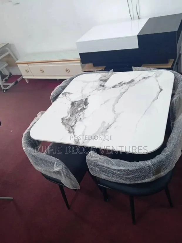 Dinning Set · Photo 1