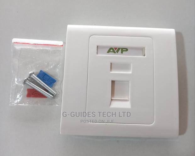 Avp Single Faceplate With Keystone Jack, Single Wall Socket · Photo 2