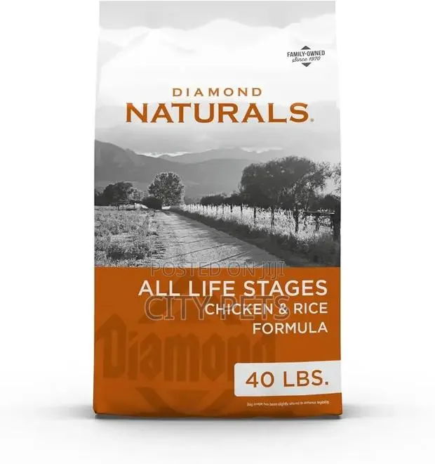 Diamond Naturals Dog Food · Photo 1