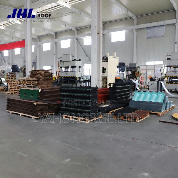 Factory Supply Directly Stone Coated Metal Roof Tile · Photo 3