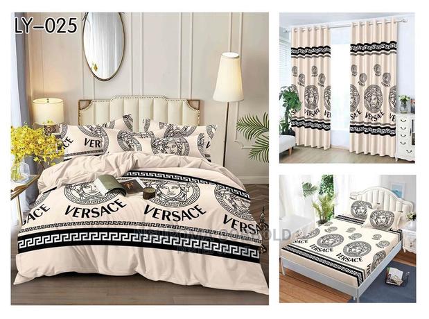 Bedsheet Set With Curtains · Photo 2