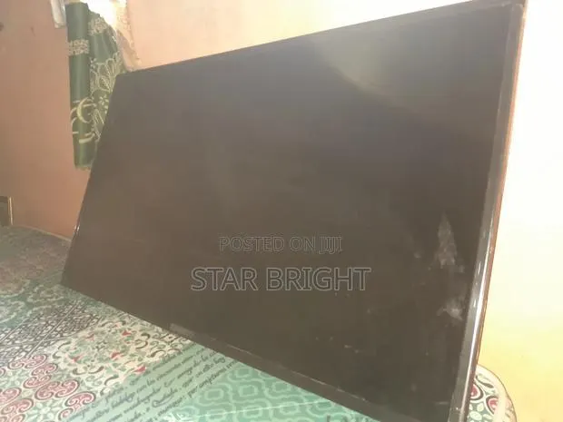 Nasco 43inc Smart Android Tv · Photo 1