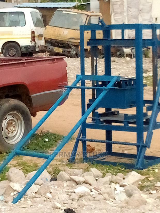 Quality Machines for Producing Blocks for Sale · Photo 3