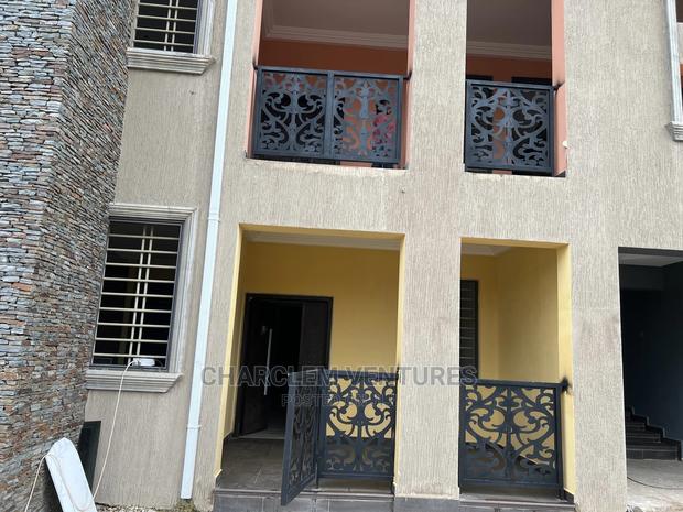 10bdrm Apartment in Oyarifa for Sale · Photo 3