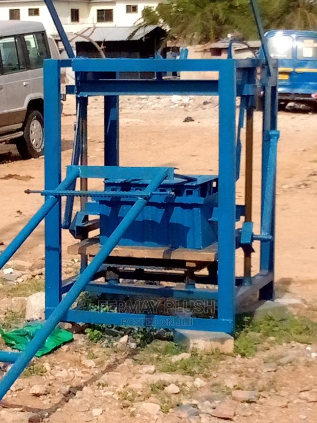 Block Factory Machine for Producing Quality Blocks · Photo 2