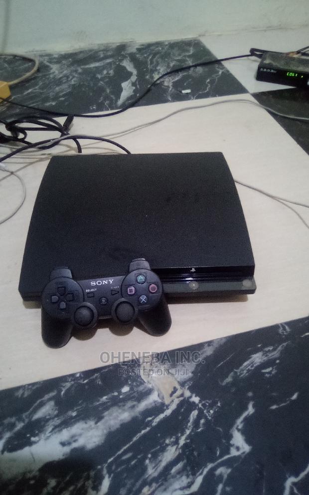 Ps3 Slim, 1 Controller Loaded With Games for Sale · Photo 1