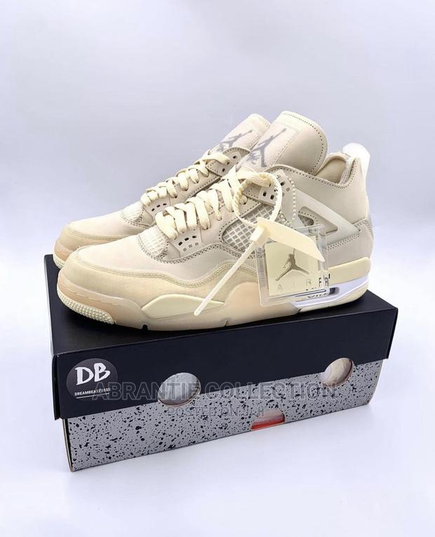 Nike Air Jordan Retro 4 Off White · Photo 2