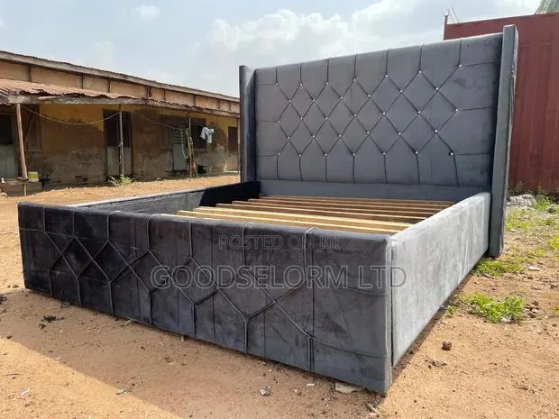Queen Bed Frame With Free Delivery · Photo 1