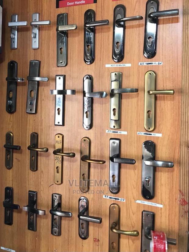 Secure Door Lock With Handles · Photo 1