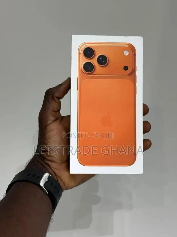 New Apple iPhone 17 Pro Max 256 GB Orange · Photo 1