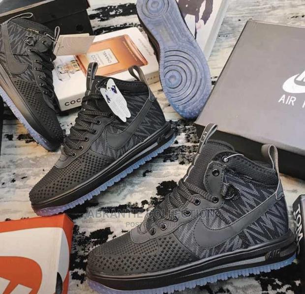 Nike Lunar Force · Photo 1