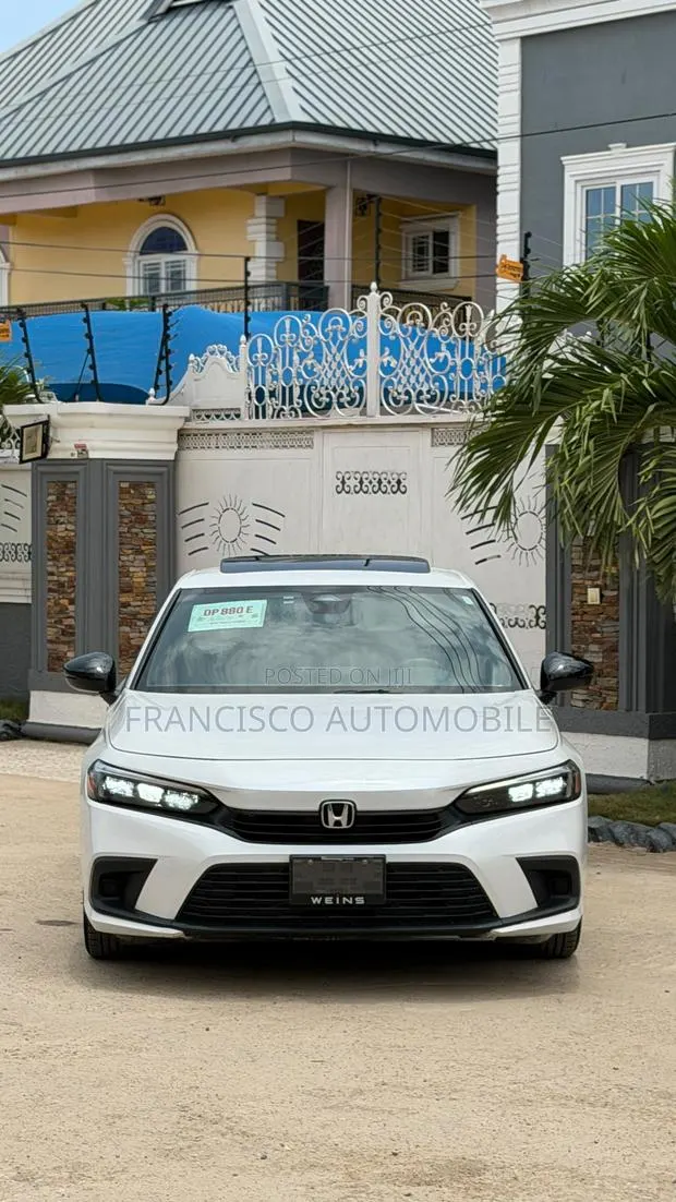 Honda Civic Sport CVT 2023 White · Photo 1