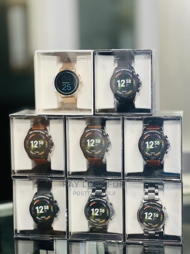 Google Fossil Watch Gen 6 · Photo 5