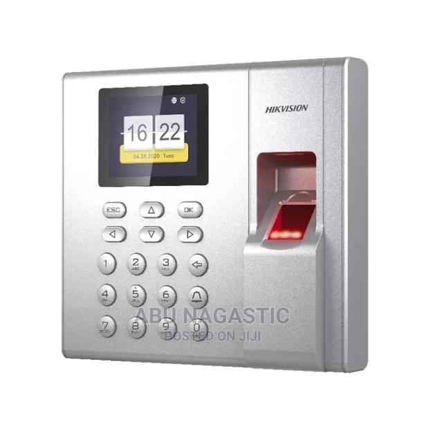 Hikvision Fingerprint Time Attendance Terminal · Photo 1