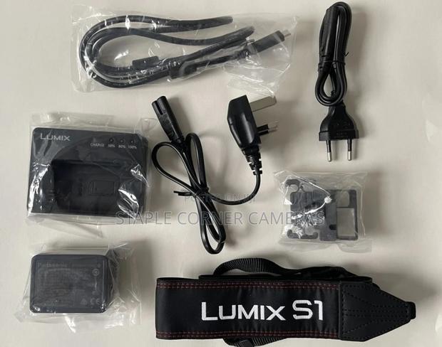 Panasonic Lumix S1R Digital Camera Body Only · Photo 5