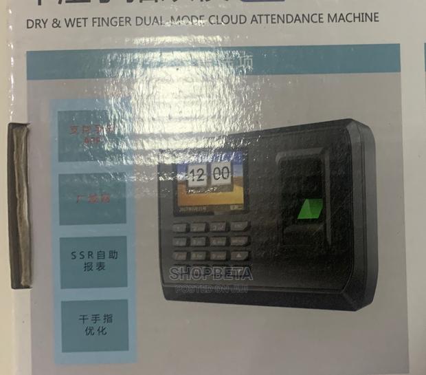 Biometric Clock in Device · Photo 3