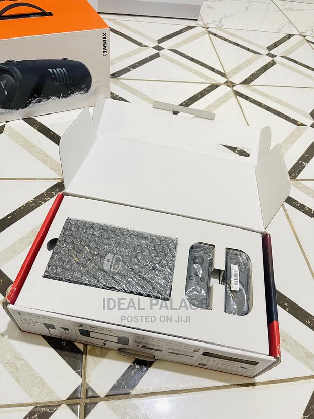 Brand New Nitendo Switch With Games · Photo 2