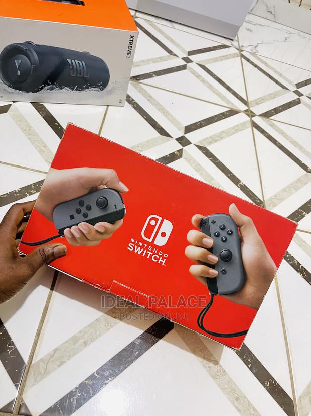 Brand New Nitendo Switch With Games · Photo 3