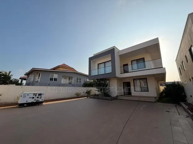 4bdrm Duplex in School Junction, Ashaley Botwe for rent · Photo 1