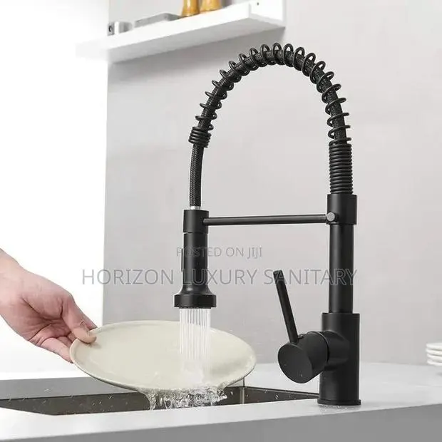 360° Swivel Spring
Pull Out Sprayer Kitchen Sink
Faucet Tap · Photo 1