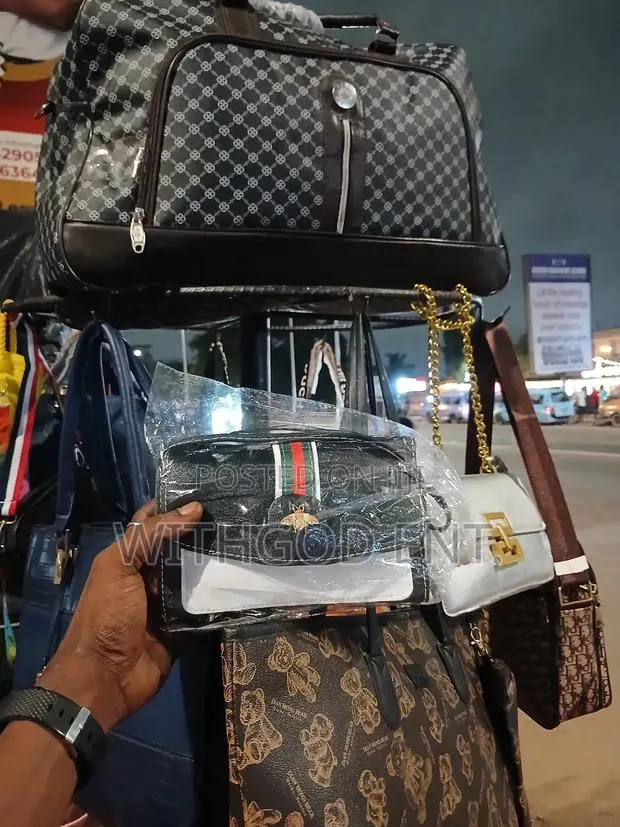 Exclusive Ladies Handbag · Photo 1