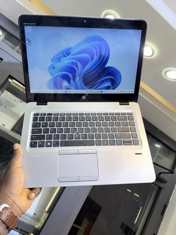 Laptop HP EliteBook 840 G3 8GB Intel Core i7 SSD 256GB · Photo 1
