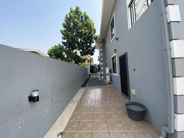 3bdrm Apartment in East Legon for Rent · Photo 2