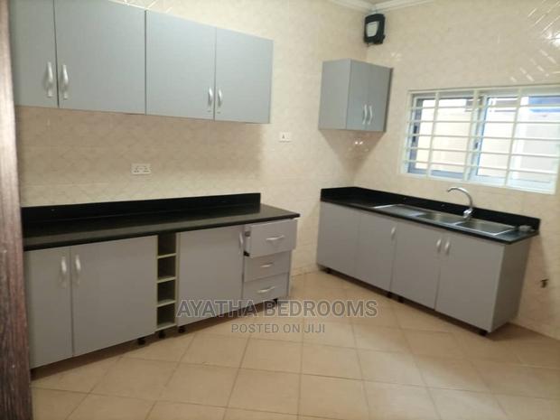 3bdrm House in Ayathar Bedroom, Spintex for Rent · Photo 4