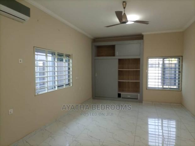 3bdrm House in Ayathar Bedroom, Spintex for Rent · Photo 8