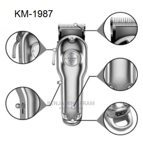 Rechargeable Barbering Machine KM-1987 · Photo 2
