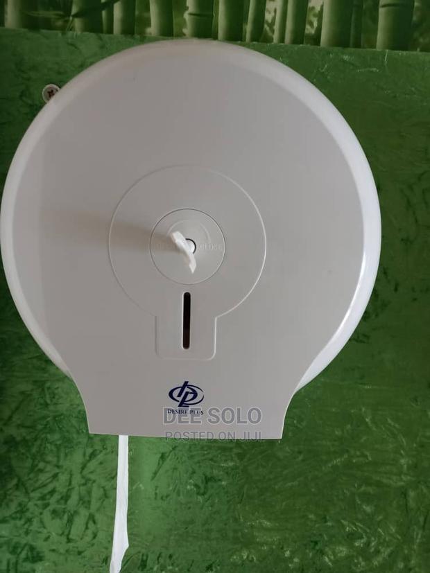 Jumbo T-Roll Dispenser · Photo 2